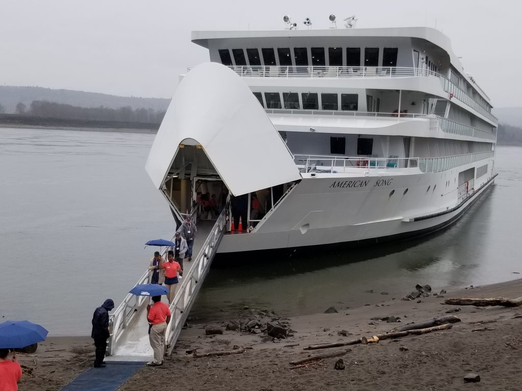 american song cruise ship columbia river