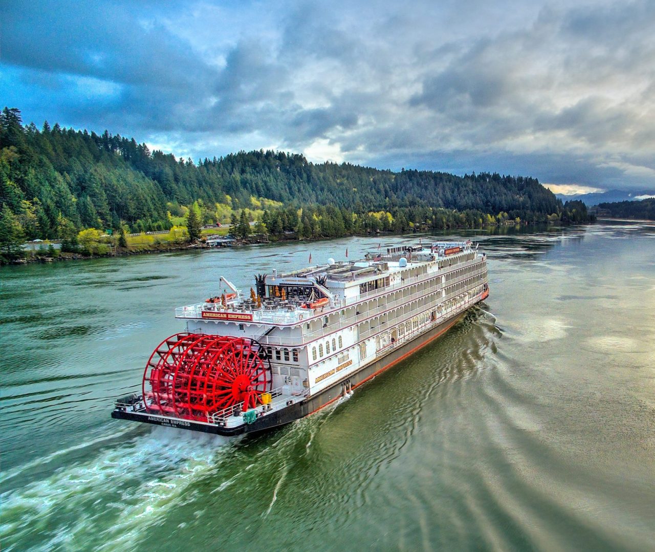 5 Reasons to Embark on a Romantic Wine Cruise Getaway USA River Cruises