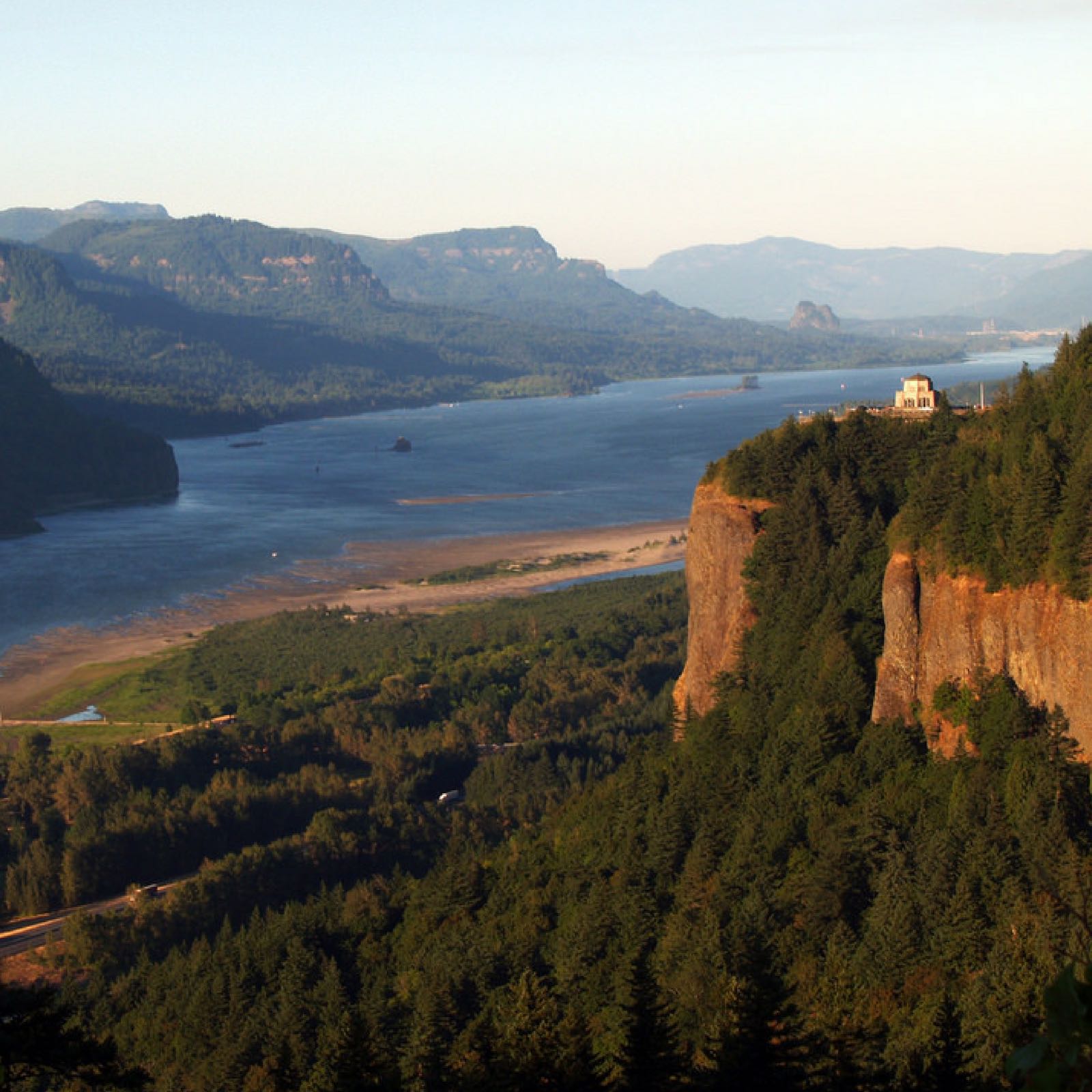 Columbia River Cruise Guide | USA River Cruises