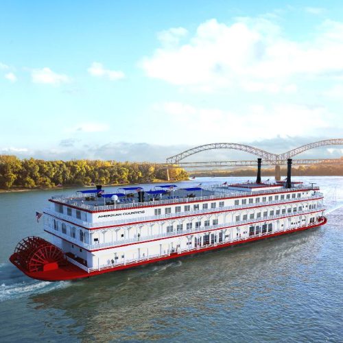 American Countess sailing on the river towards a bridge in Memphis
