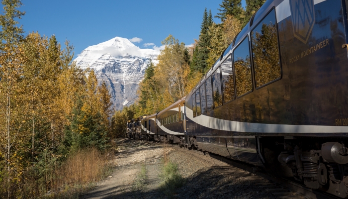 journey-through-the-clouds-rocky-mountaineer-train-heads-towards-mount-robson_0_0